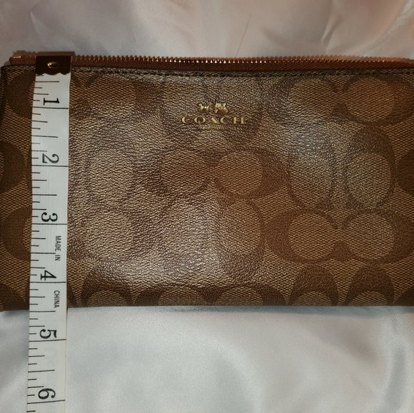 Large Coach Double Corner Zip Wristlet Wallet - Picture 5 of 10